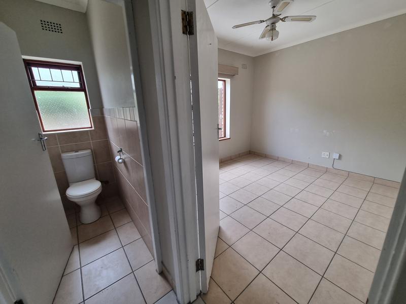 6 Bedroom Property for Sale in Reebok Western Cape